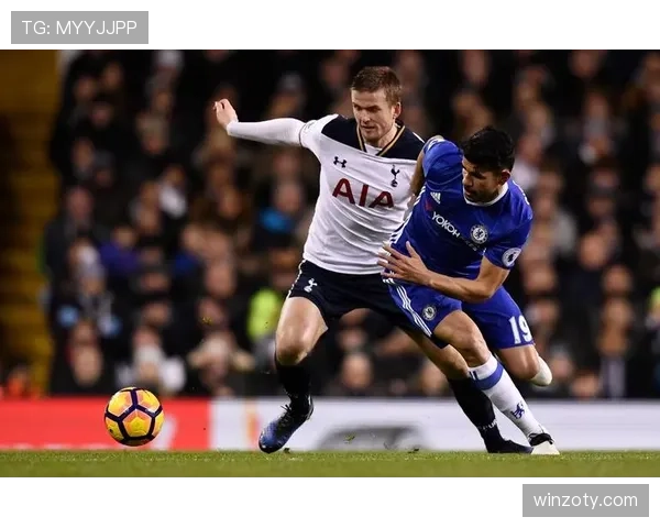 努涅斯与凯恩：全面中锋与冲击型前锋的战术角色对比分析